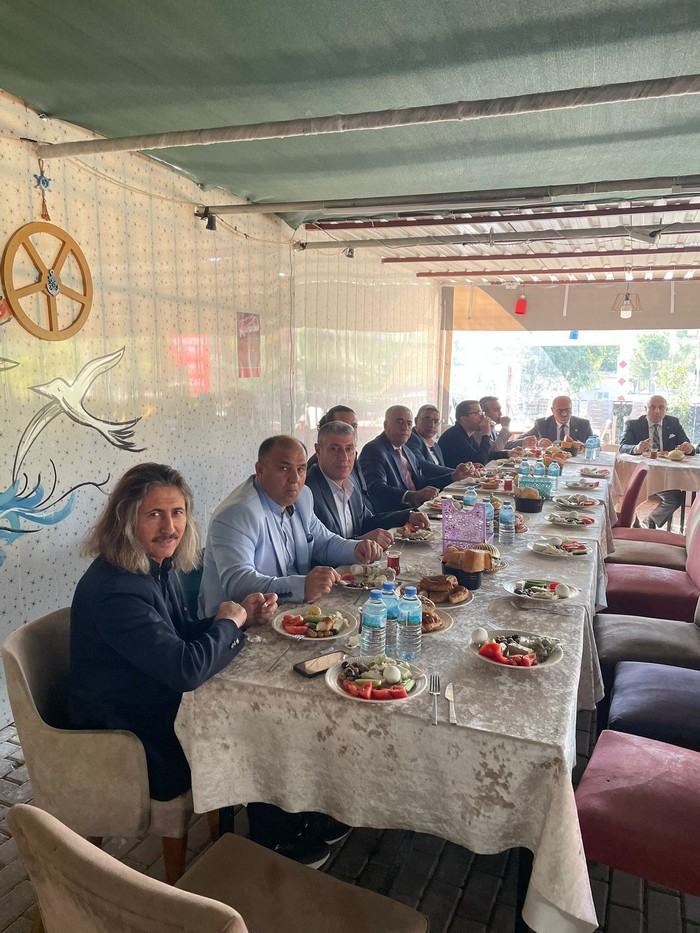 01.11.2022 Erzurumlu Siyasetçiler Ve Yürütme Kurulu Toplantısı